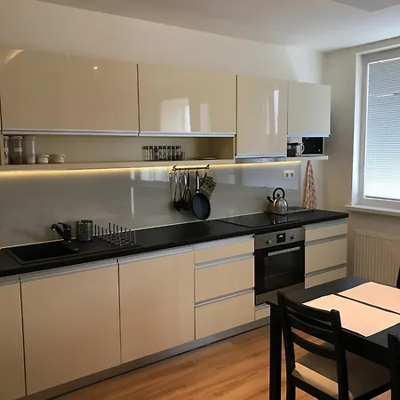 Spacious In The Park * Kosice