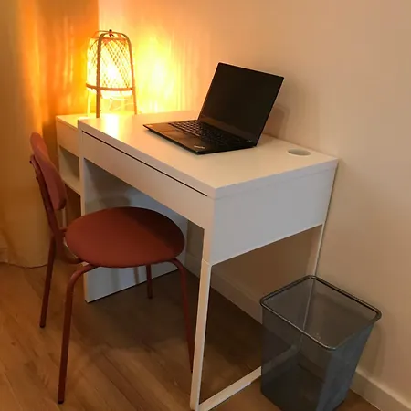 Spacious In The Park Apartment