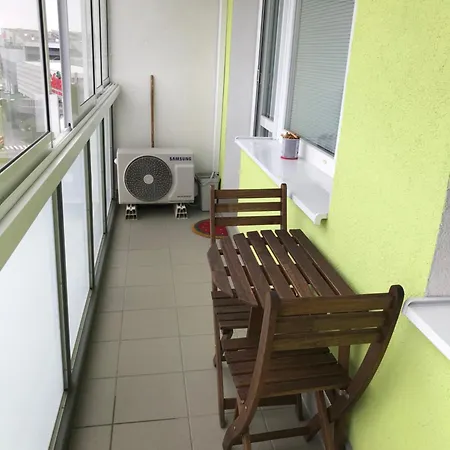 דירה Spacious In The Park קושיצה