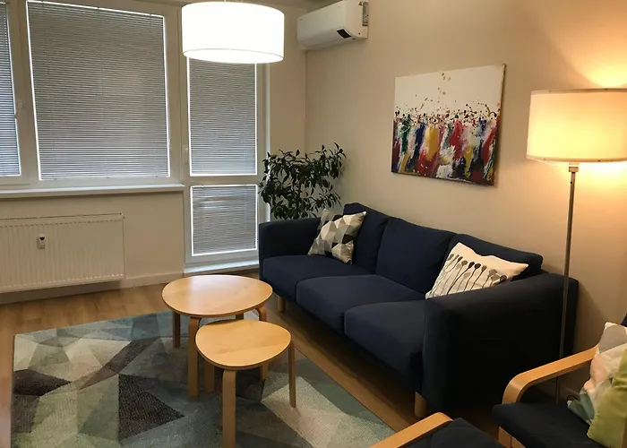 Spacious In The Park * كَشّا